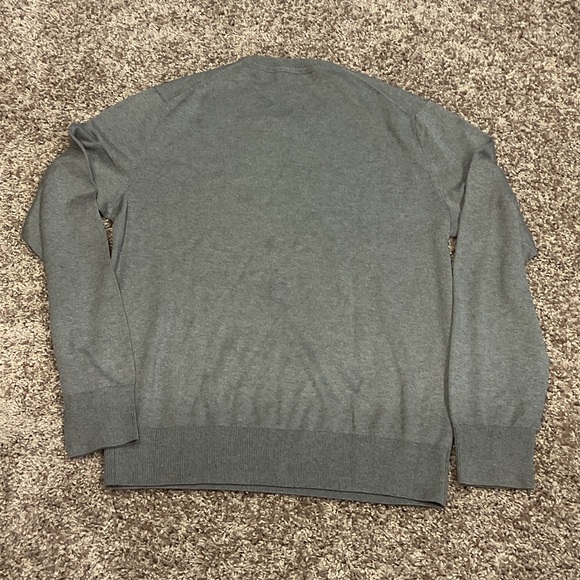 Banana Republic Men's Light Gray Crewneck Sweater, Size S - Picture 4 of 5